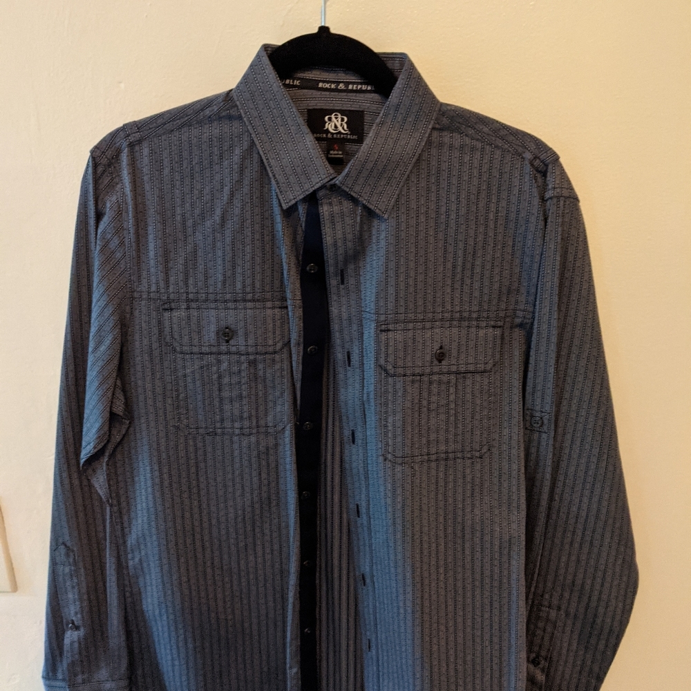 Men's dress shirt new size small